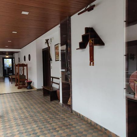 Hotel Mudra Midtown Suites & Rooms Kalasa Esterno foto