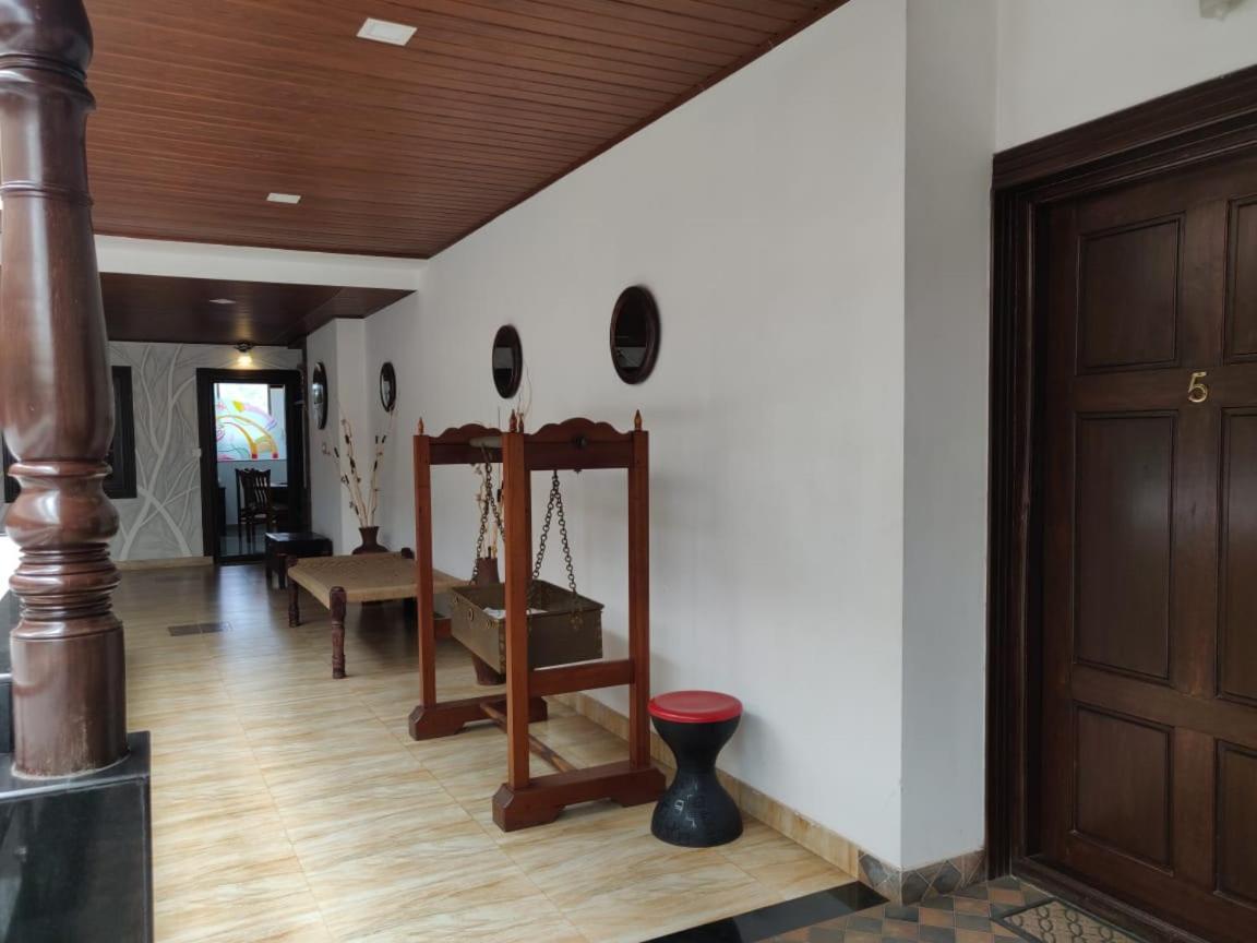 Hotel Mudra Midtown Suites & Rooms Kalasa Esterno foto