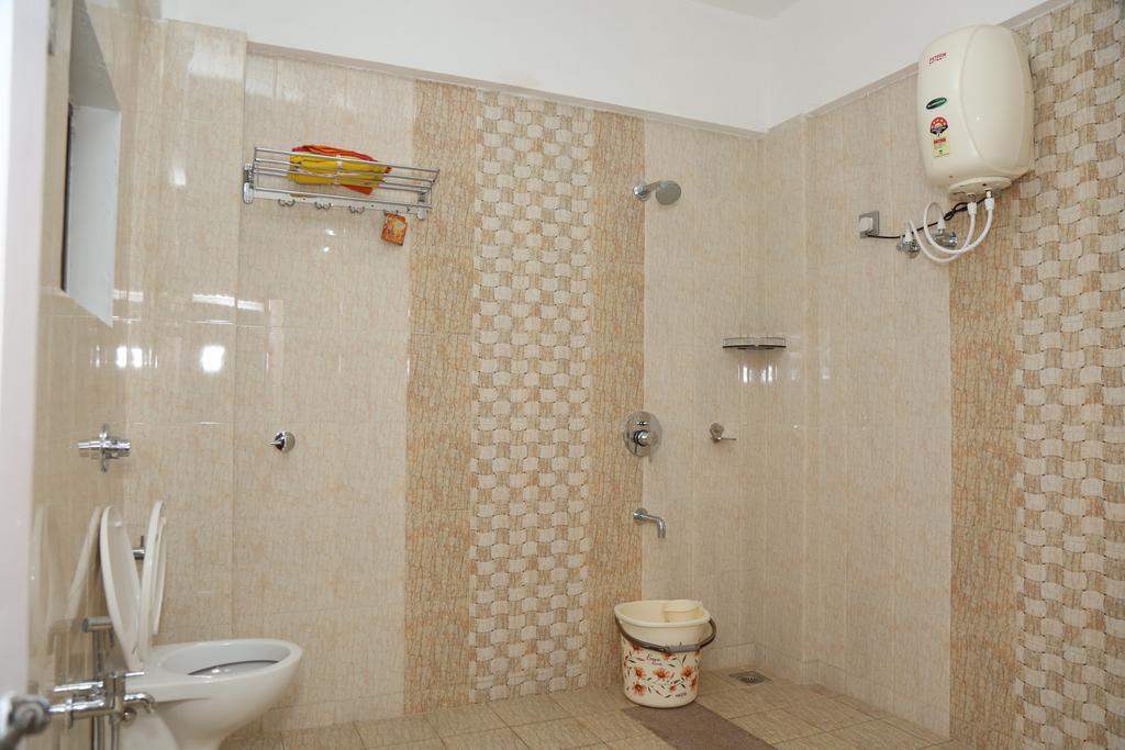 Hotel Mudra Midtown Suites & Rooms Kalasa Esterno foto